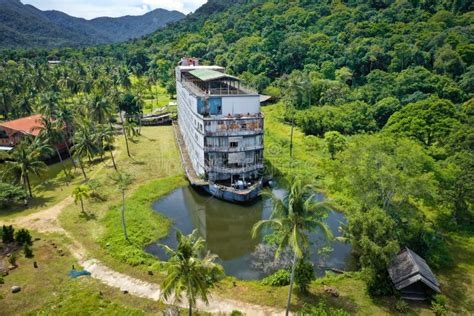 koh chang boat chalet.